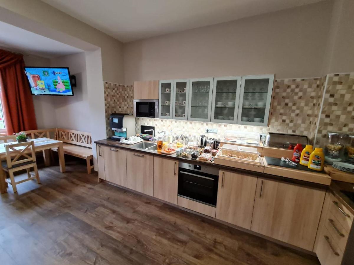 Pension Pstruzi Абертами Экстерьер фото